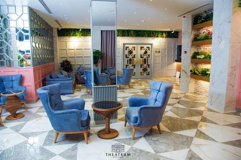 Theatrum Hotel Baku Extérieur photo The atrium