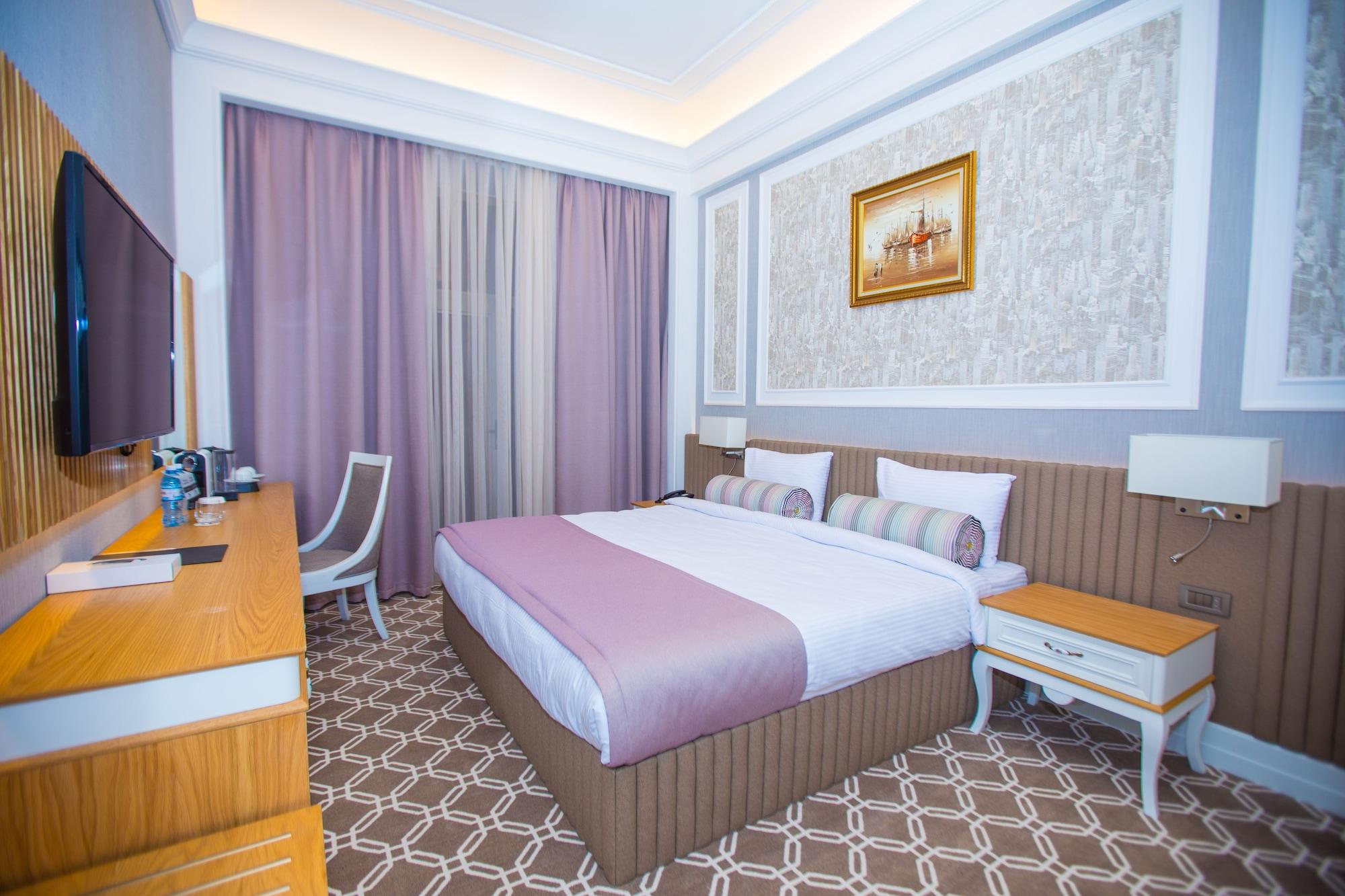 Theatrum Hotel Baku Extérieur photo Deluxe Room