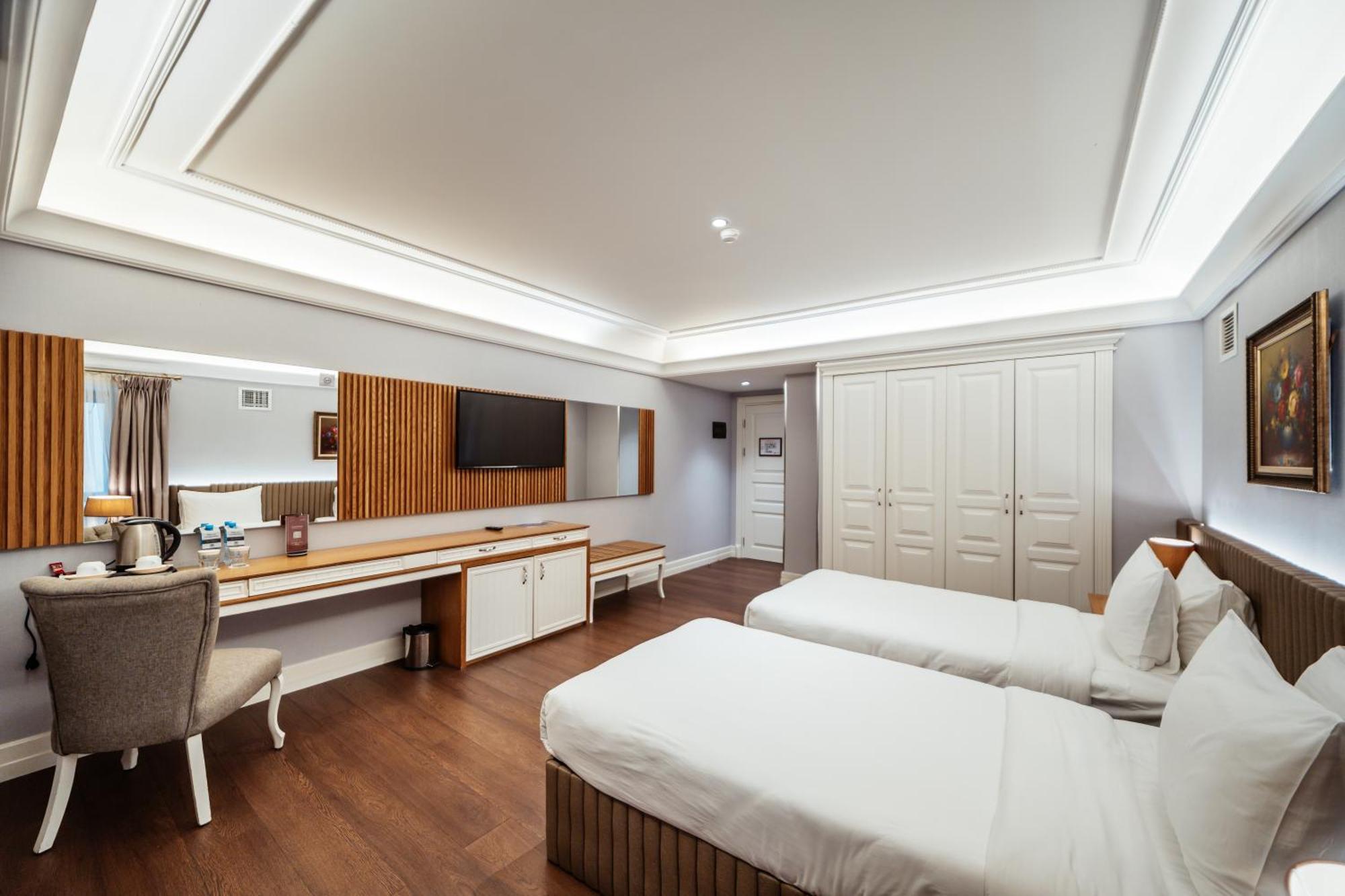 Theatrum Hotel Baku Extérieur photo Deluxe Room