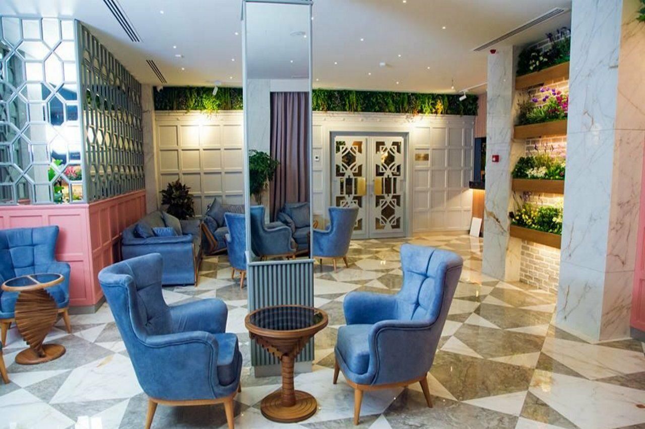 Theatrum Hotel Baku Extérieur photo Lobby